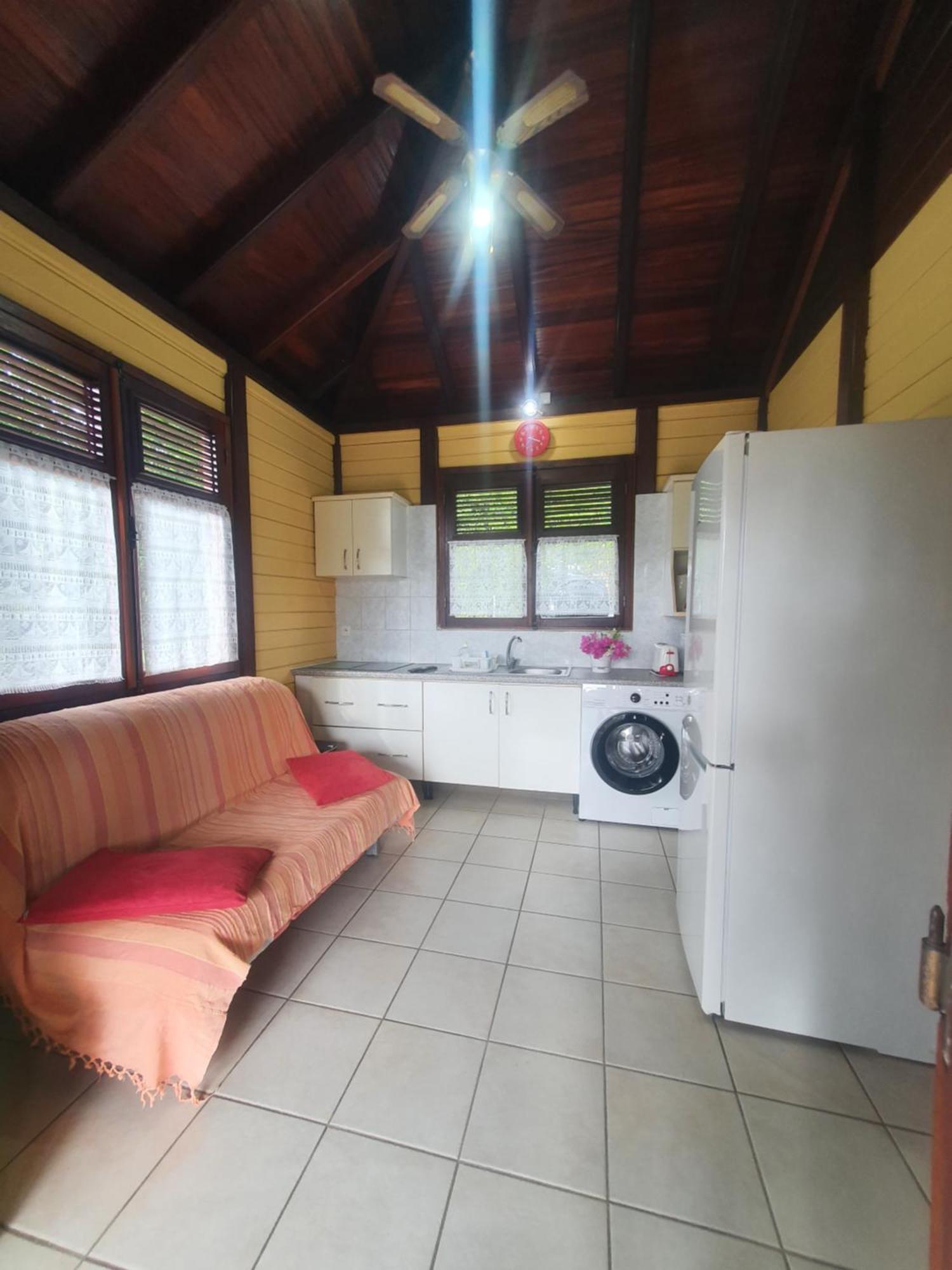 Cottage La Pointe Marine Десе Екстериор снимка